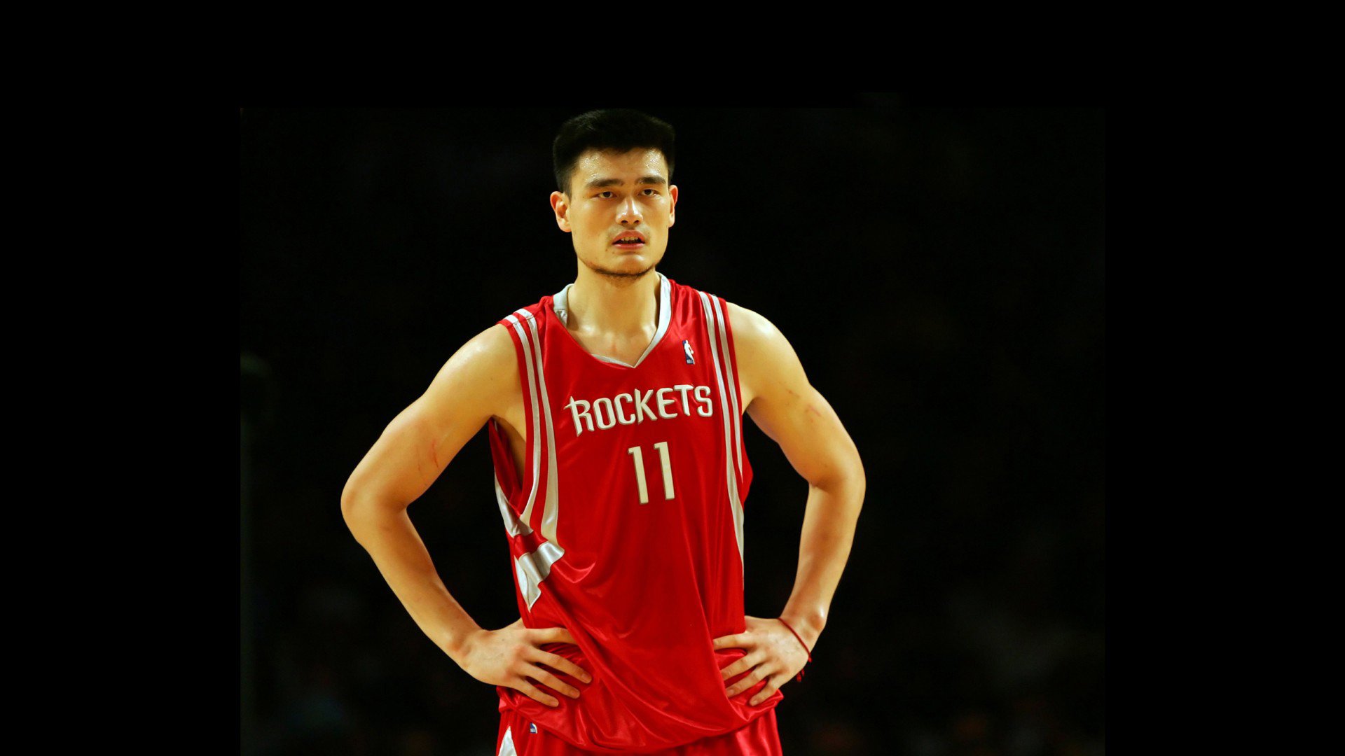 球场盛典：年度最豪华的明星表演集锦，球星名场面